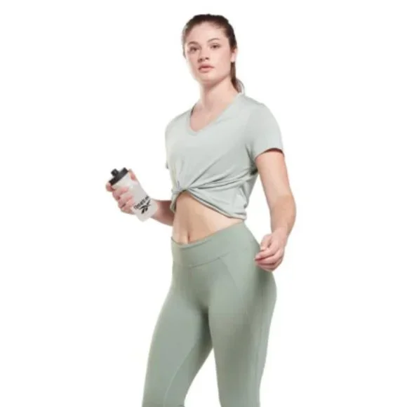 2 For $25 Women's Reebok Training Tee - Activchill Dreamblend T-Shirt - Large - Picture 2 of 7